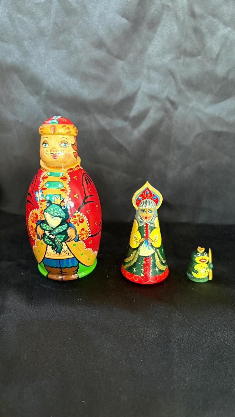 Vintage Russian Frog Princess Matryoshka Nesting Dolls Set (5") Hand Painted